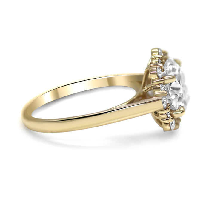 Nicoleta | Round Moissanite Engagement Ring - Diamond Daughters